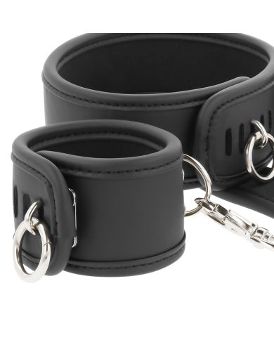 FETISH SUBMISSIVE - COLLIER ET MENOTTES EN CUIR VÉGAN AVEC DOUBLURE EN NOPRÈNE